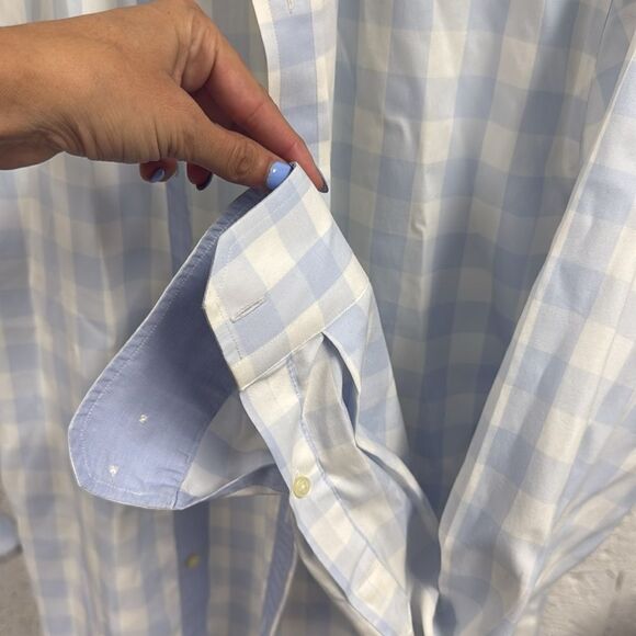 Banana Republic Blue Large Checker Button Down - Size Large - Like NEW - Picture 4 of 4